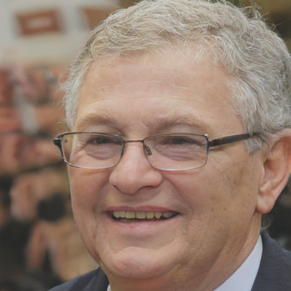 Carlos Mendoza, Director de Modelado Financiero